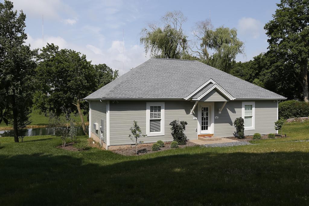 By The Side Of The Road Inn & Cottages Harrisonburg Exterior photo